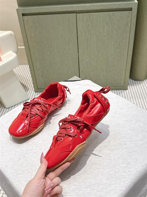 20251127165610807 310